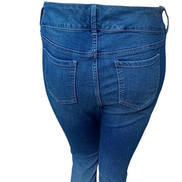 668943....Torrid Skinny Jeans Size 16XS, W34"  24"Inseam 10"Rise - Picture 4 of 6